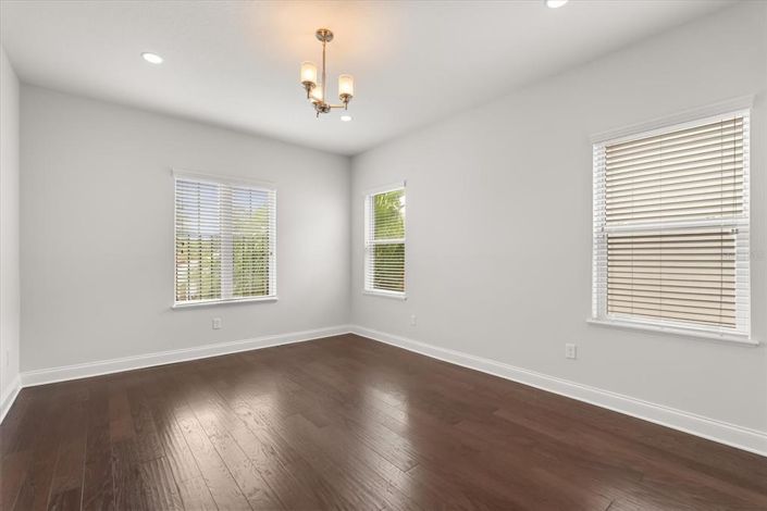 Image No.6-4 Bed Property for sale