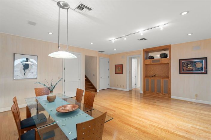 Image No.18-5 Bed Property for sale