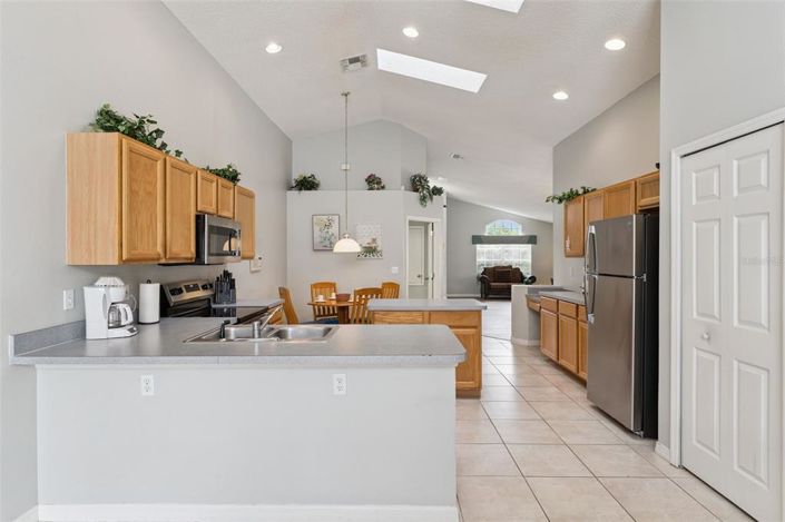 Image No.15-4 Bed Property for sale