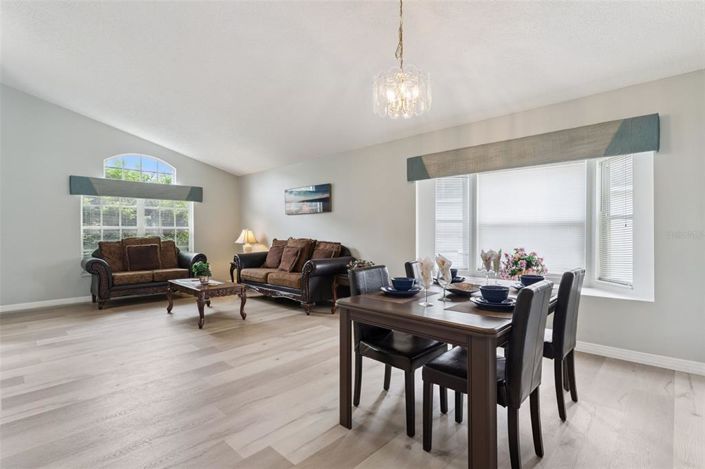 Image No.9-4 Bed Property for sale