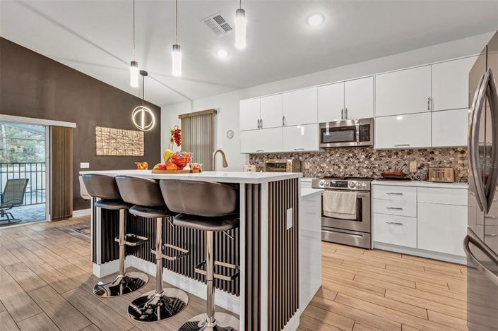 Image No.15-4 Bed Property for sale