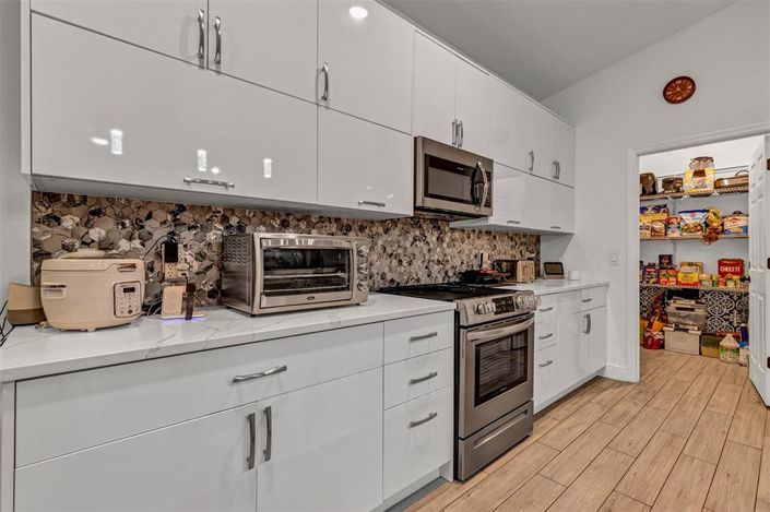 Image No.22-4 Bed Property for sale