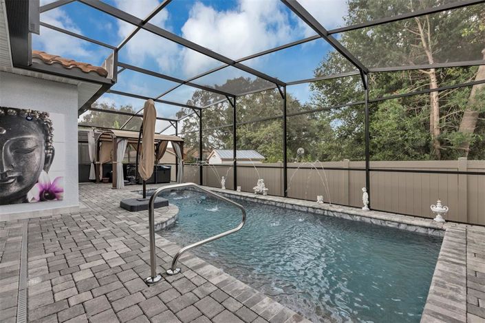 Image No.5-4 Bed Property for sale