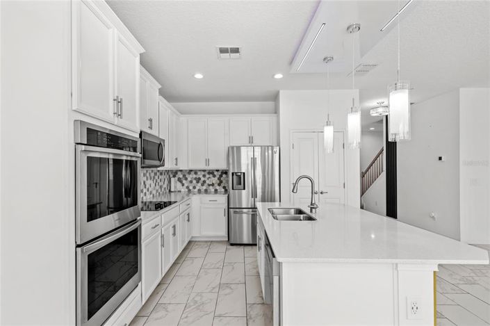 Image No.11-4 Bed Property for sale