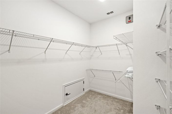 Image No.30-4 Bed Property for sale