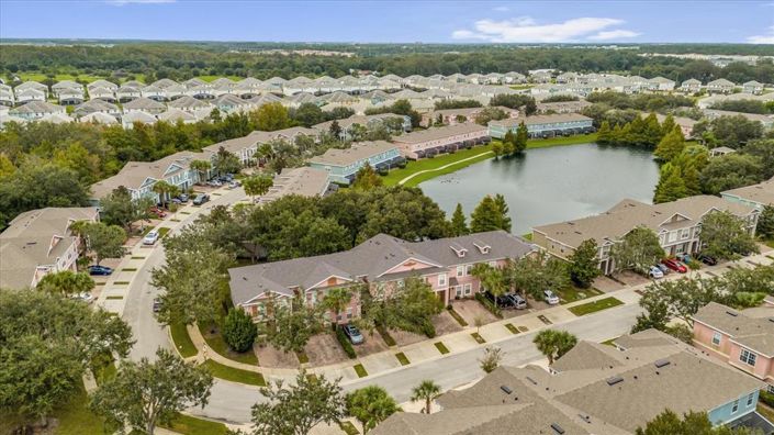 Image No.78-4 Bed Townhouse for sale