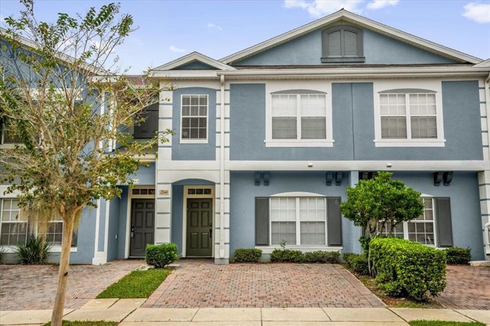 Image No.1-4 Bed Townhouse for sale