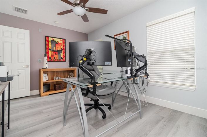 Image No.25-6 Bed Property for sale