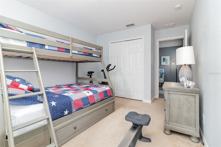 Image No.28-6 Bed Property for sale