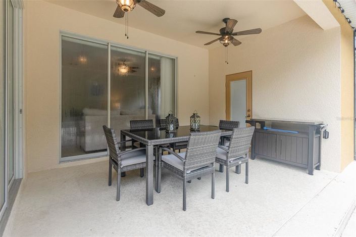 Image No.39-6 Bed Property for sale