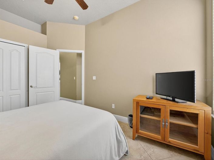 Image No.25-4 Bed Property for sale