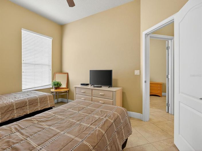 Image No.27-4 Bed Property for sale