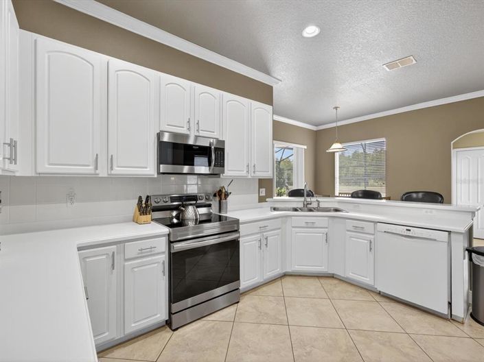 Image No.6-4 Bed Property for sale