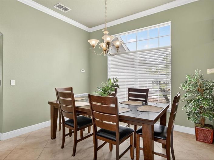 Image No.7-4 Bed Property for sale