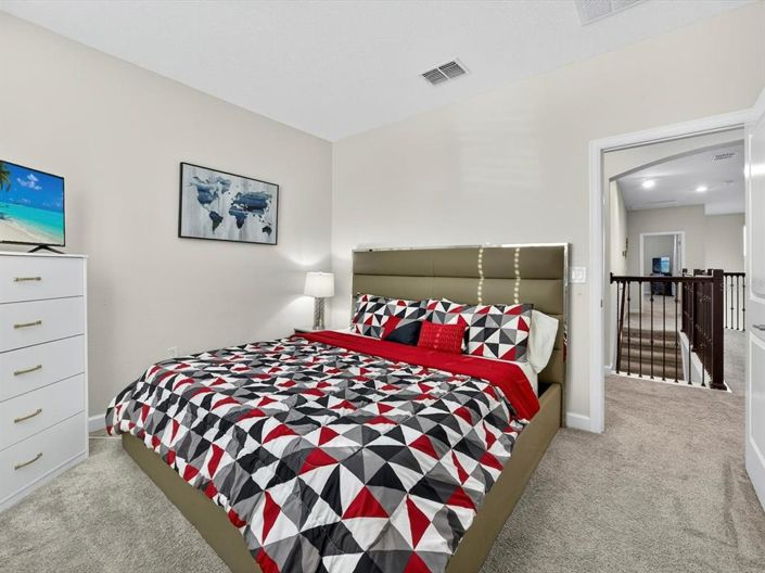 Image No.28-5 Bed Property for sale