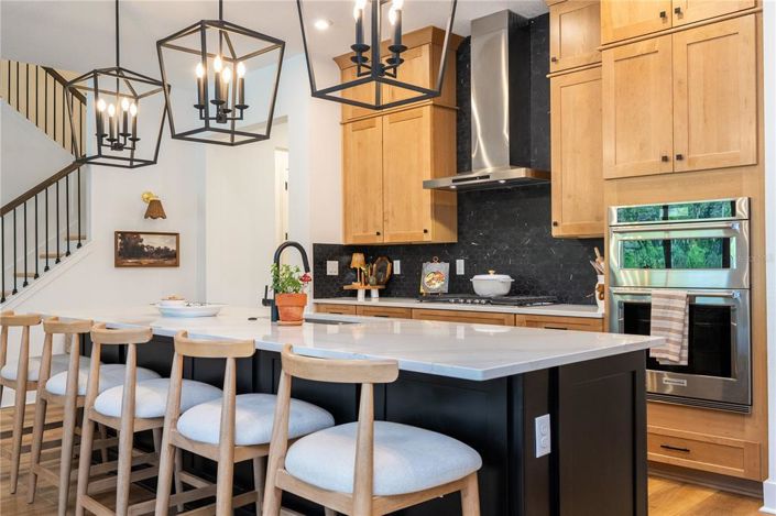 Image No.27-5 Bed Property for sale