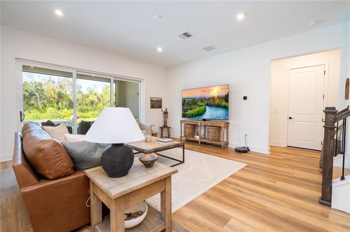 Image No.33-5 Bed Property for sale