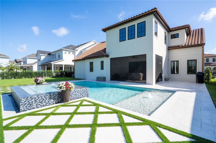 Image No.39-5 Bed Property for sale