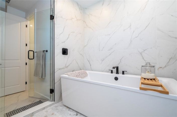 Image No.57-5 Bed Property for sale