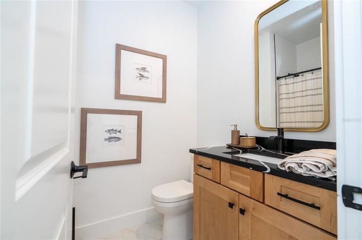 Image No.78-5 Bed Property for sale