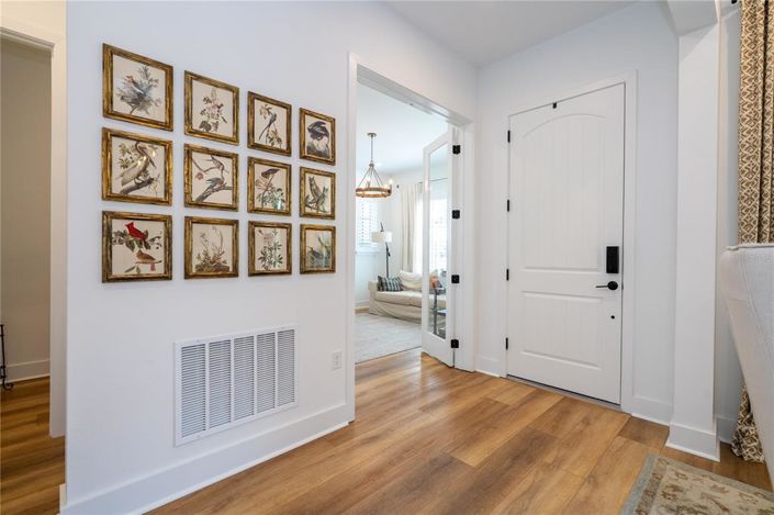 Image No.83-5 Bed Property for sale