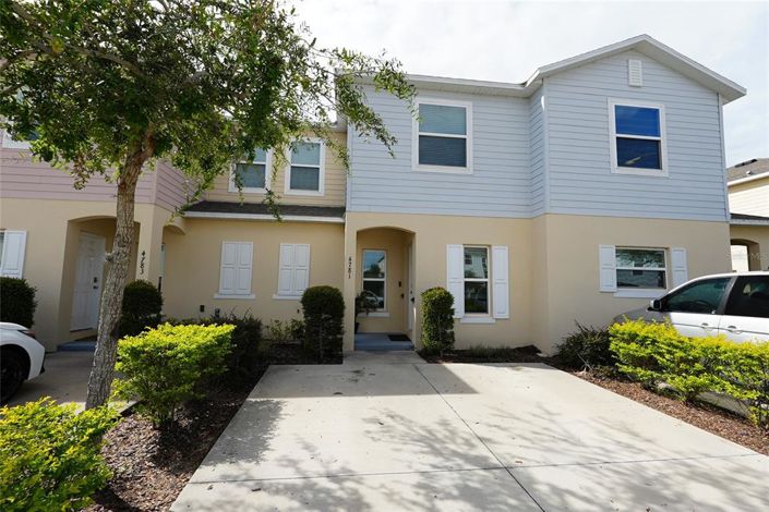 Image No.1-3 Bed Townhouse for sale