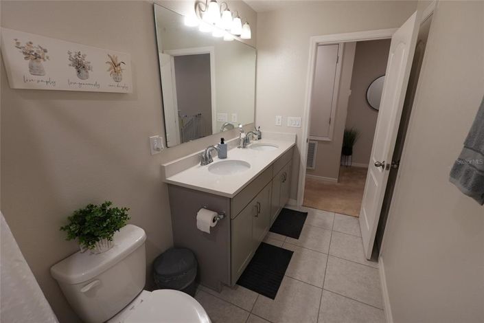 Image No.30-3 Bed Townhouse for sale