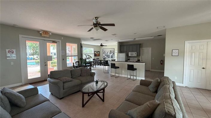 Image No.56-3 Bed Townhouse for sale