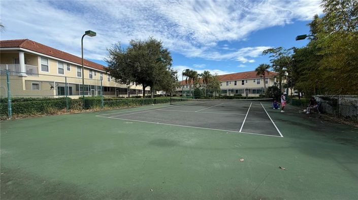 Image No.66-3 Bed Townhouse for sale