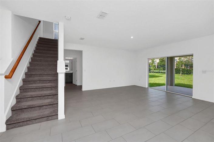 Image No.15-5 Bed Property for sale