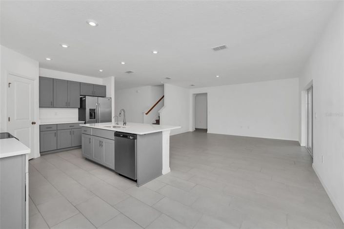 Image No.8-5 Bed Property for sale