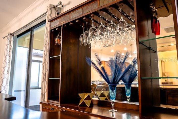 Image No.16-5 Bed Property for sale