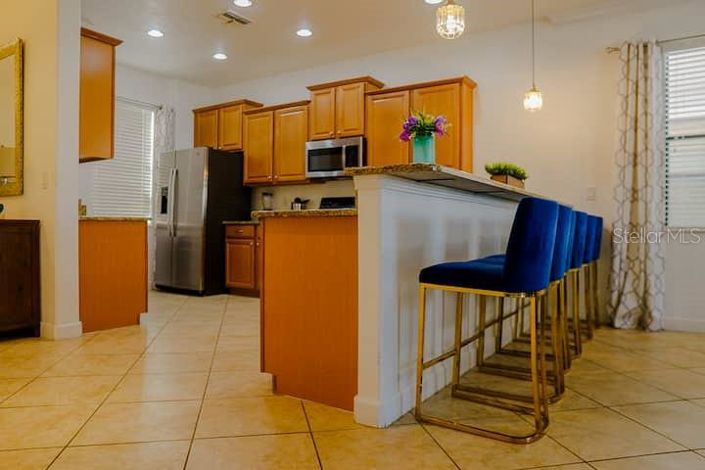 Image No.6-5 Bed Property for sale