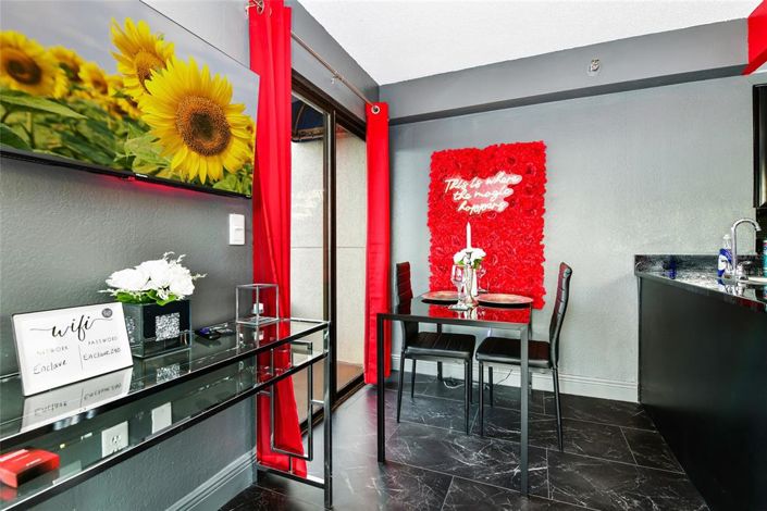 Image No.6-1 Bed Property for sale