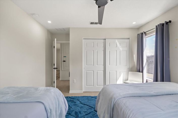 Image No.19-5 Bed Property for sale