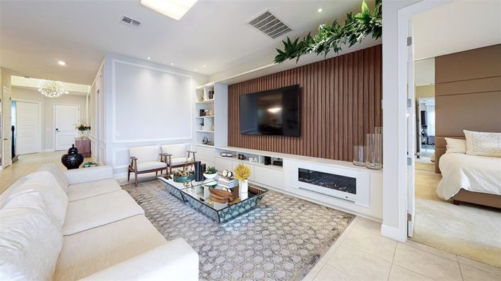 Image No.11-5 Bed Property for sale