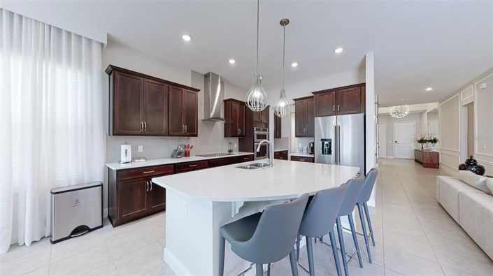 Image No.14-5 Bed Property for sale