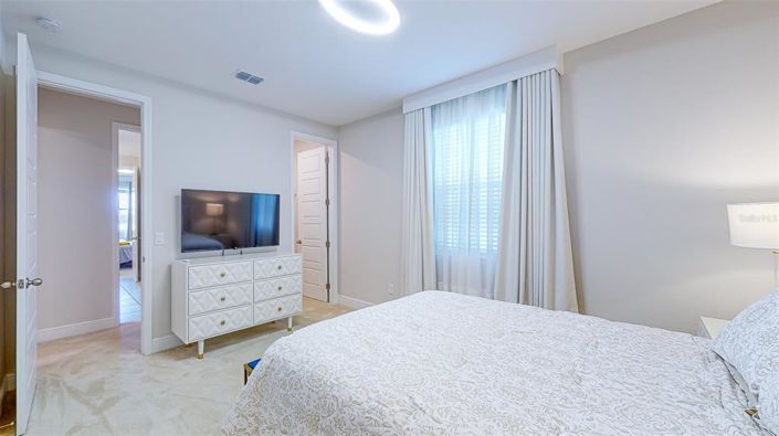 Image No.34-5 Bed Property for sale