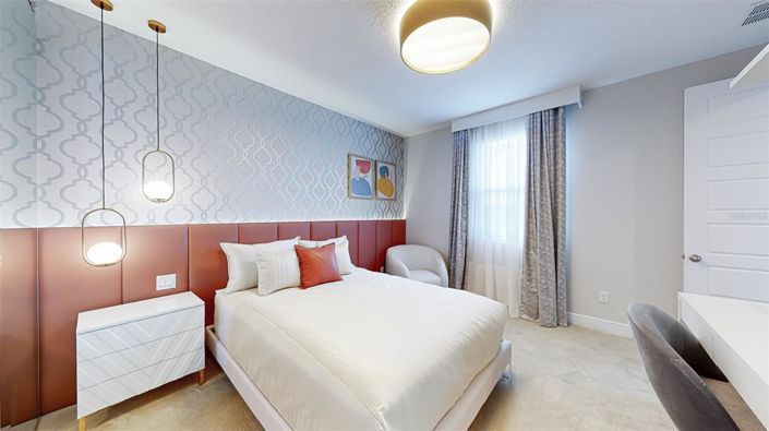 Image No.35-5 Bed Property for sale