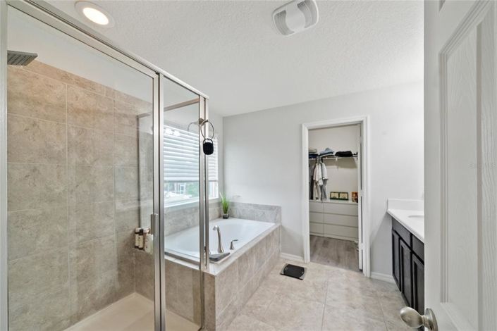 Image No.14-4 Bed Property for sale