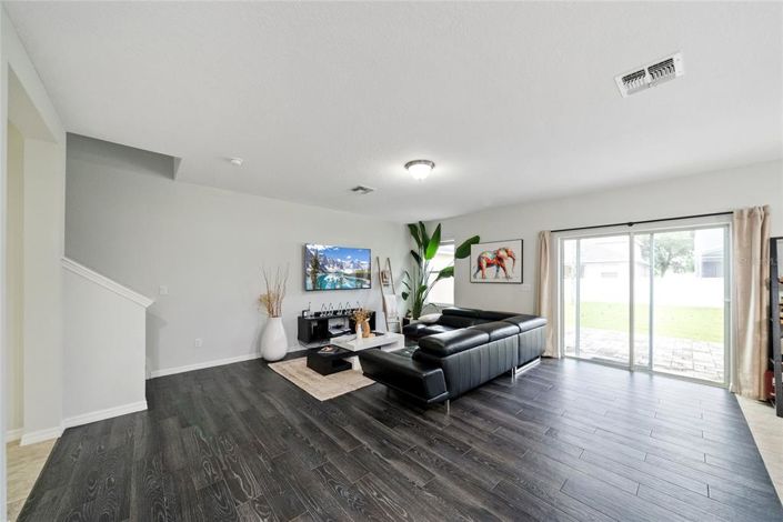 Image No.6-4 Bed Property for sale