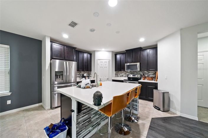 Image No.8-4 Bed Property for sale