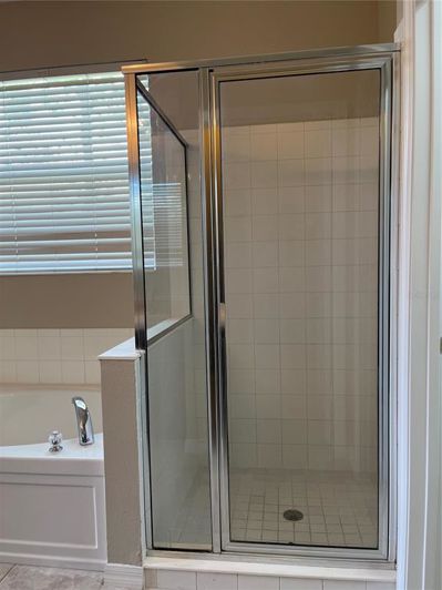 Image No.26-4 Bed Property for sale