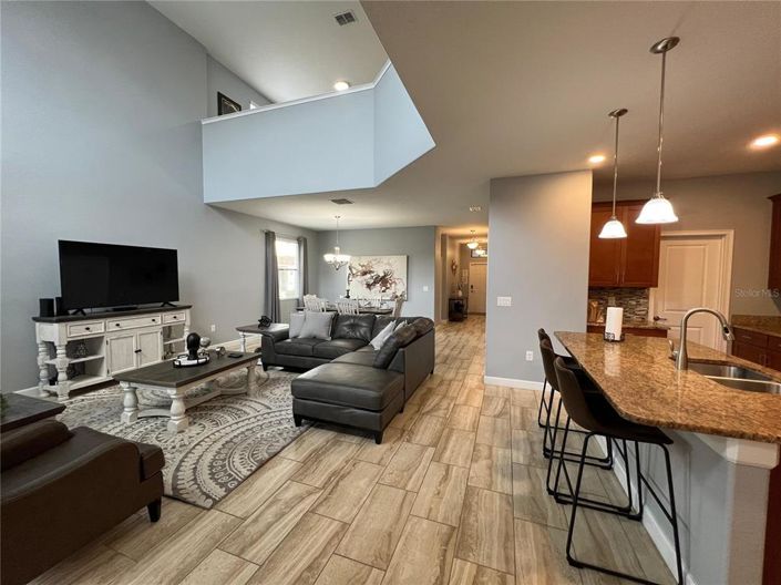 Image No.15-5 Bed Property for sale