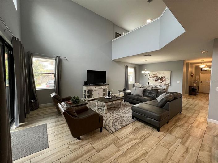 Image No.16-5 Bed Property for sale