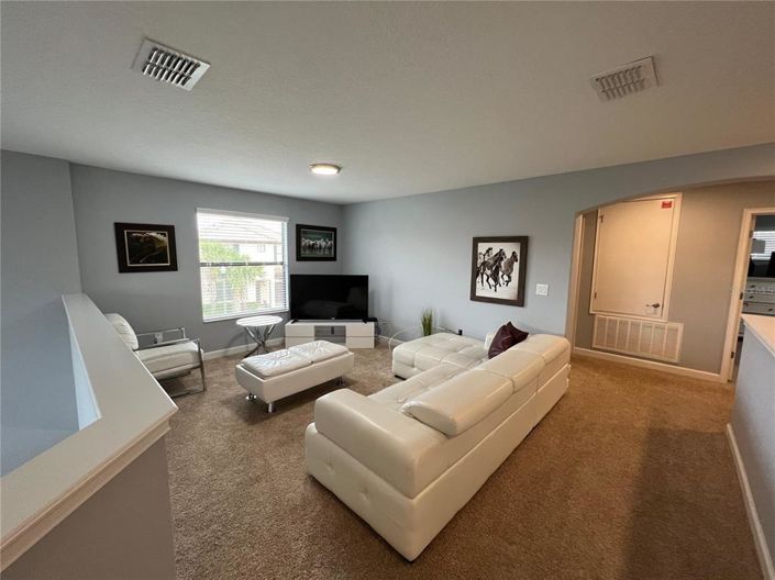 Image No.37-5 Bed Property for sale