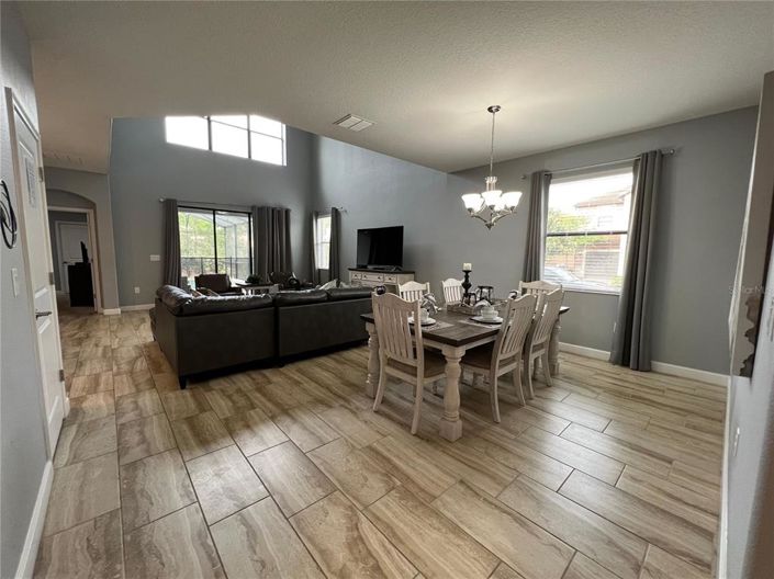 Image No.8-5 Bed Property for sale