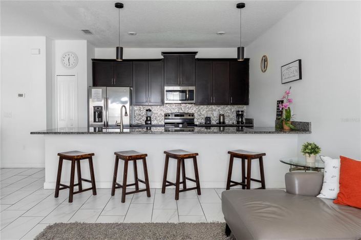 Image No.11-4 Bed Townhouse for sale