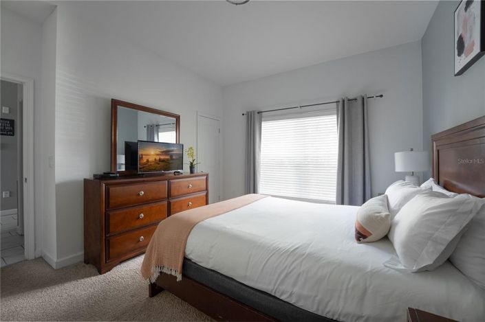 Image No.20-4 Bed Townhouse for sale