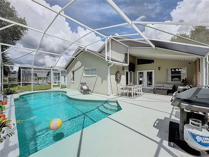 Image No.18-3 Bed Property for sale